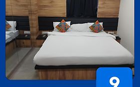 Glitz Hotels Sai Guest House - Nr Inorbit Mall Vashi